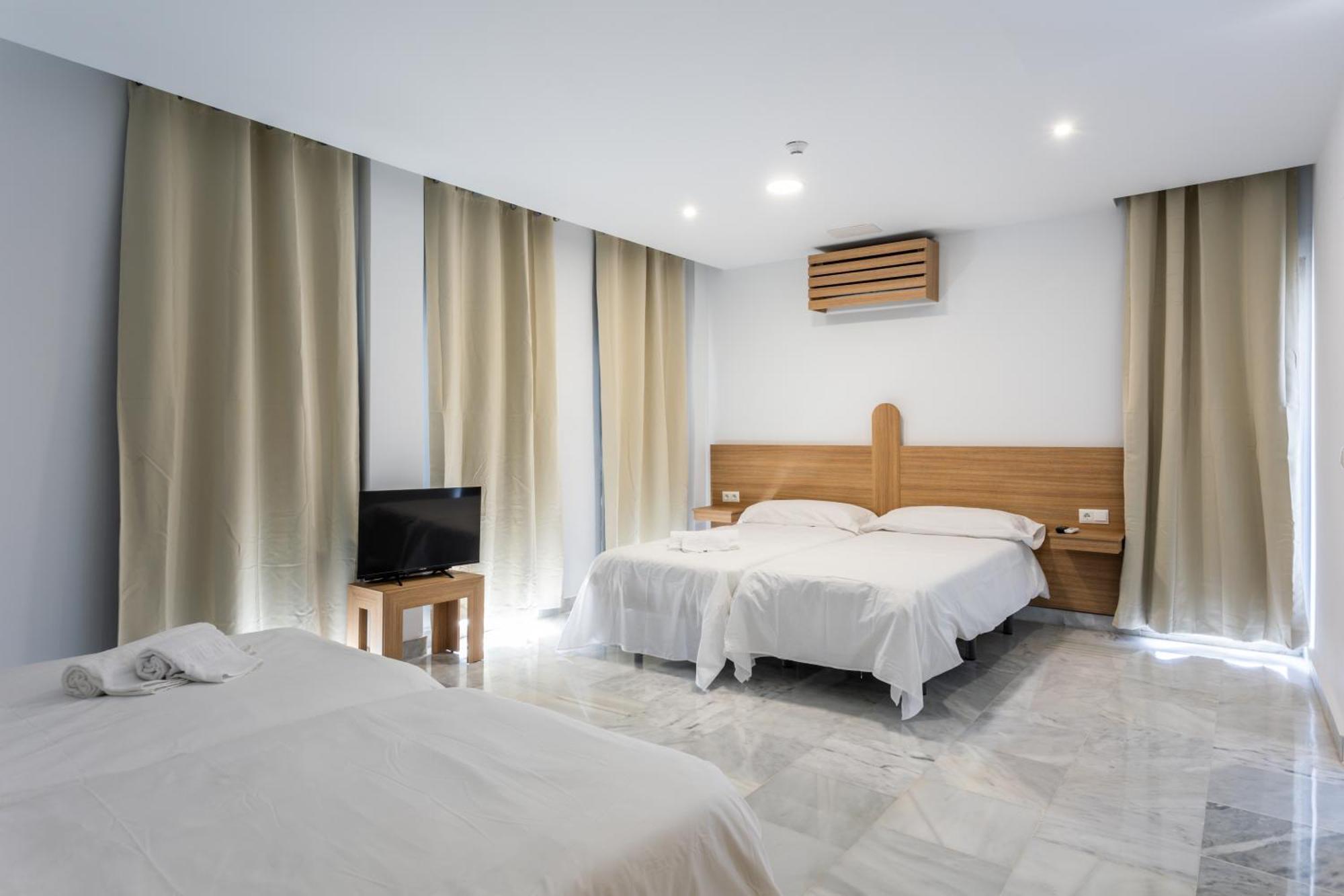 Hotel El Tujjar لوس باريّوس المظهر الخارجي الصورة