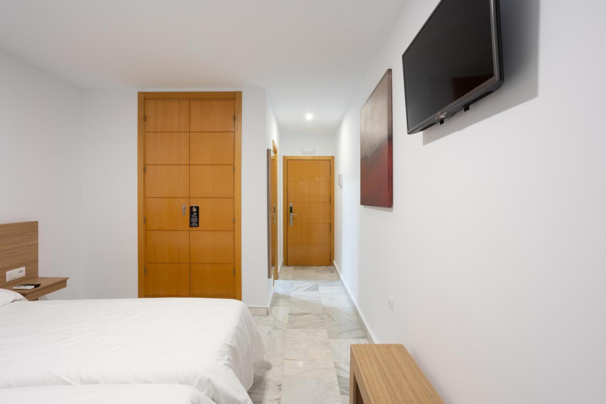 Hotel El Tujjar لوس باريّوس المظهر الخارجي الصورة