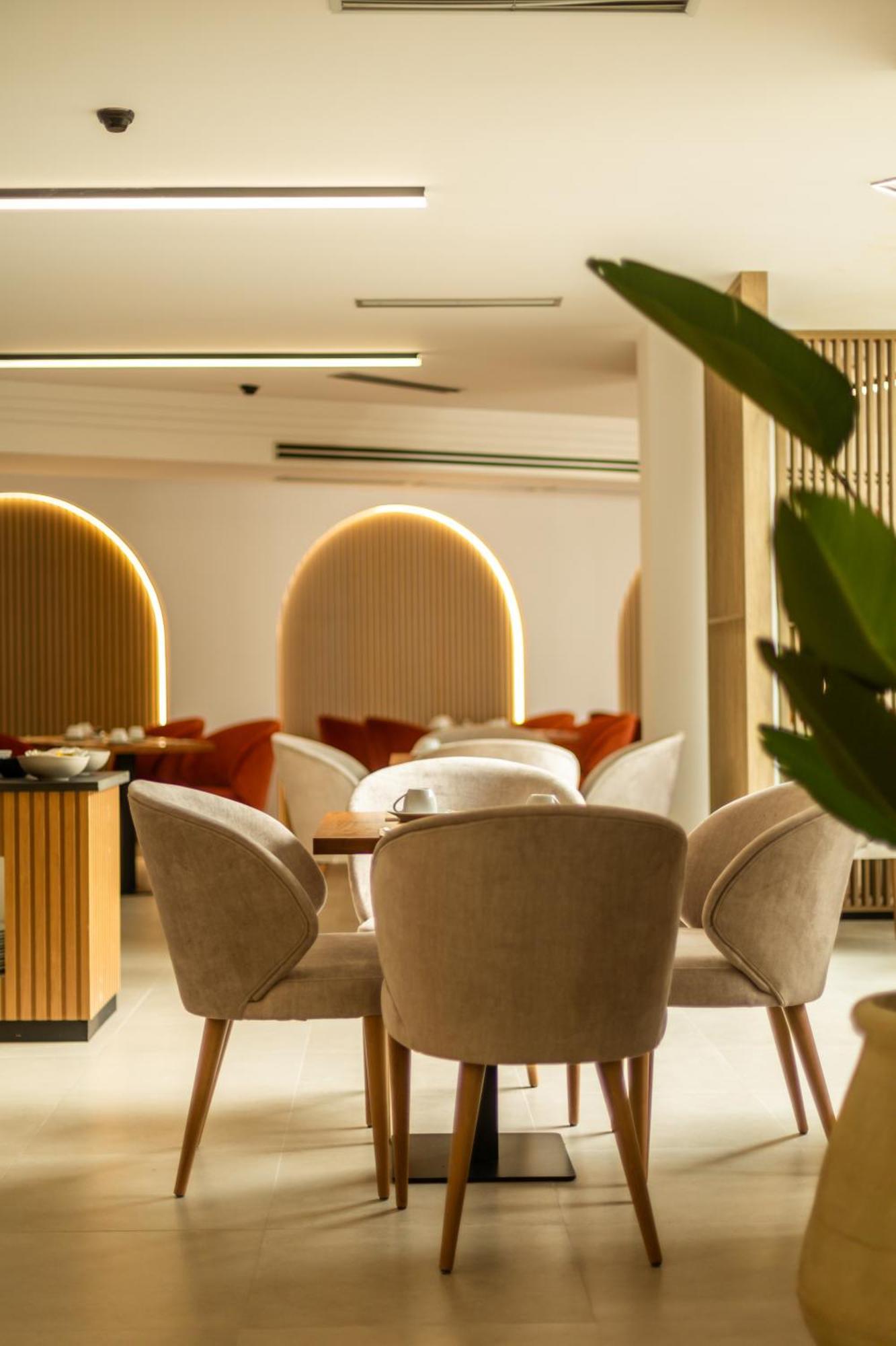 Hotel El Tujjar لوس باريّوس المظهر الخارجي الصورة