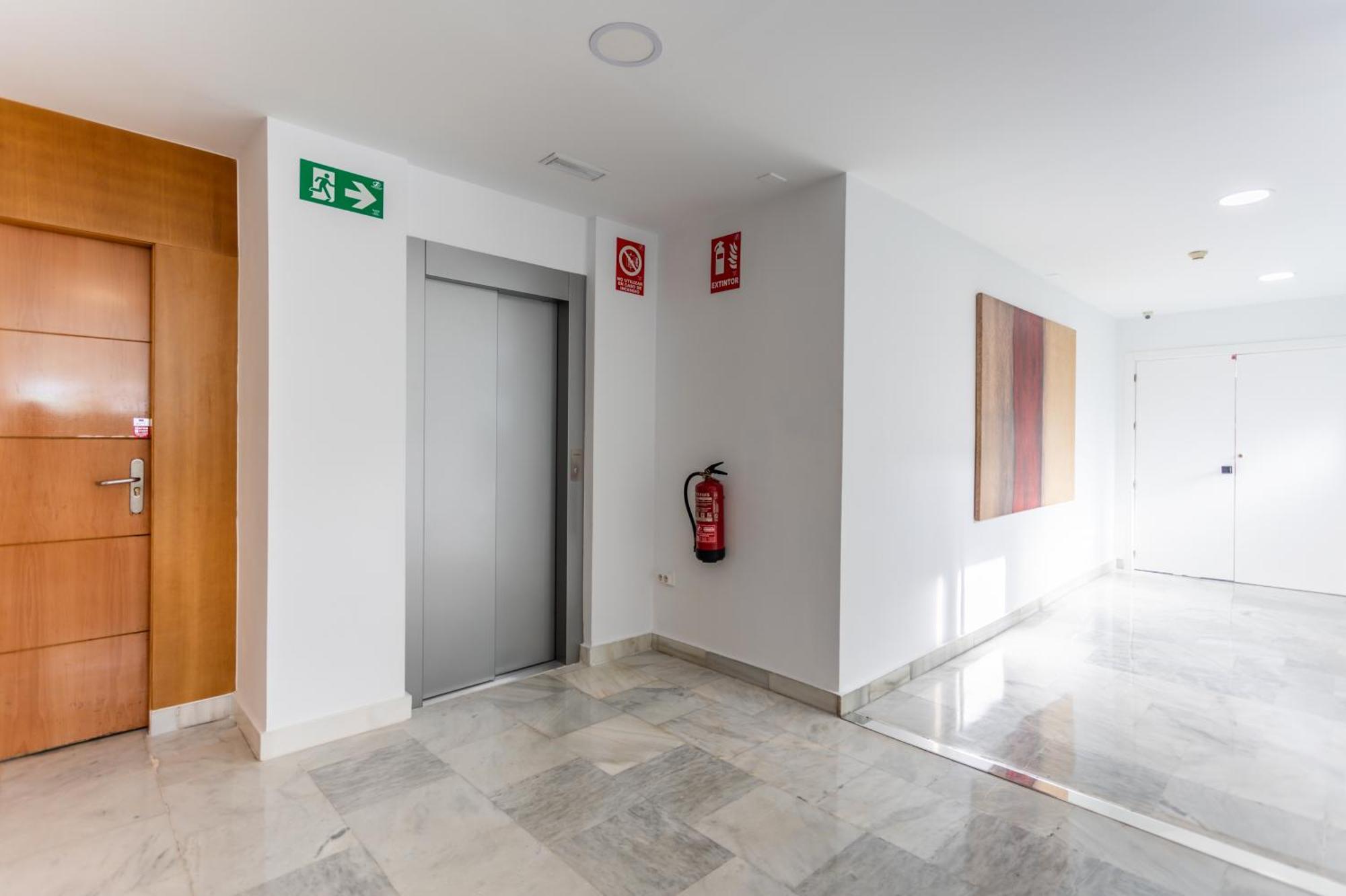 Hotel El Tujjar لوس باريّوس المظهر الخارجي الصورة